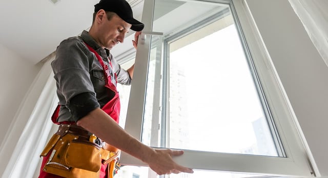 person_installing_window